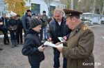 Новости » Общество: В Крыму военные соревновались со школьниками в стрельбе